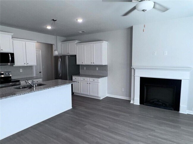 Photo - 2618 Swan Lake Dr SW