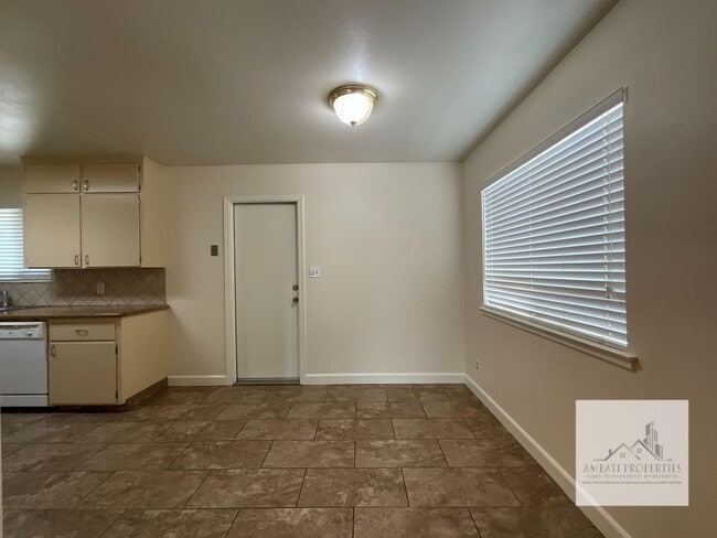 Photo - Lovely 3 Bedroom 1.5 Bath in Clovis