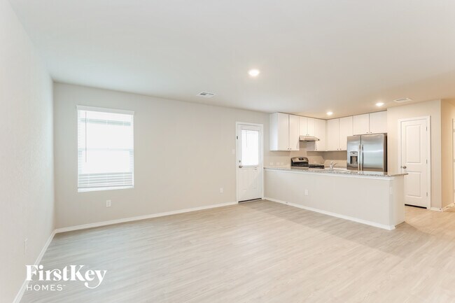 Photo - 10606 Varmus Dr