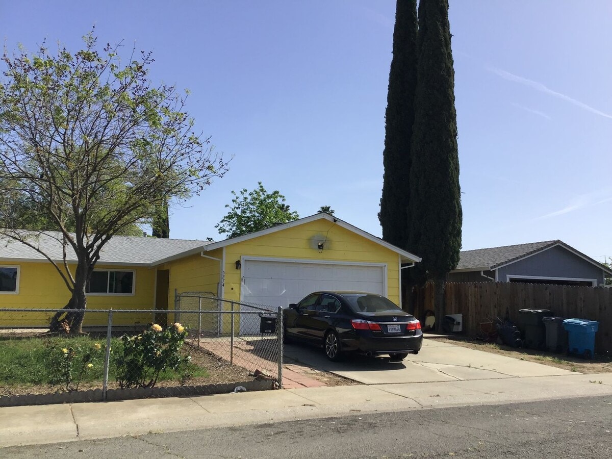 Photo - 5274 Acacia Way