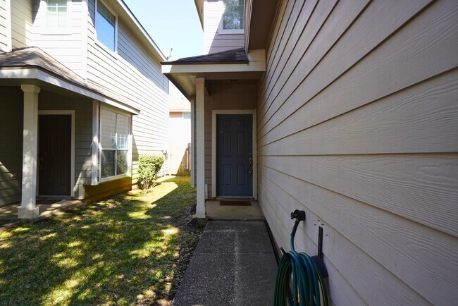 Photo - 12411 Oriole Lake Way