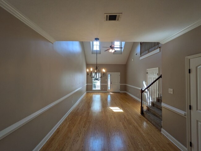 Photo - 315 Buxton Ln