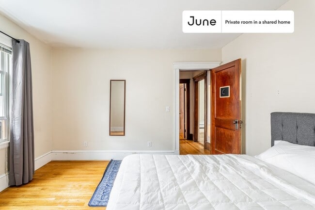 Photo - Room in Shared 4 bed/1.5 bath home Unit C