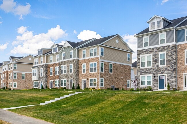 Highlands EVOLV Rental Townhomes
