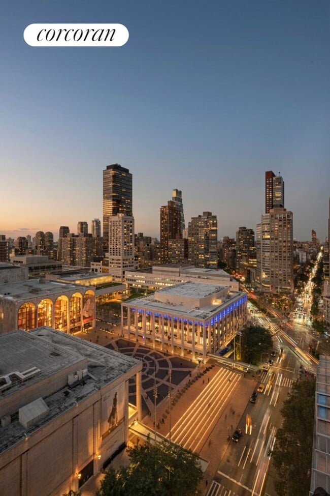 Photo - 61 W 62nd St