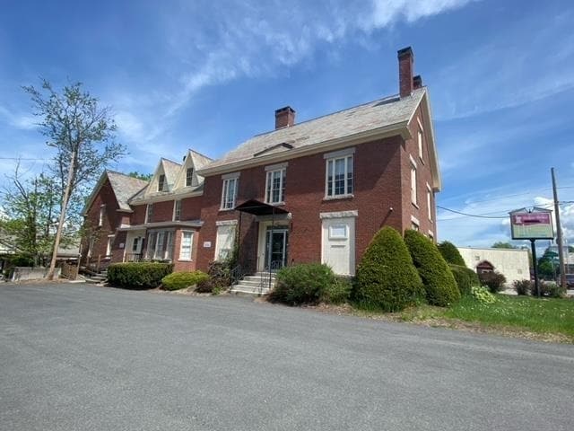 Photo - 109 Pleasant St Unidad Multiple