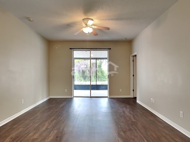 Photo - 10430 Beneva Dr