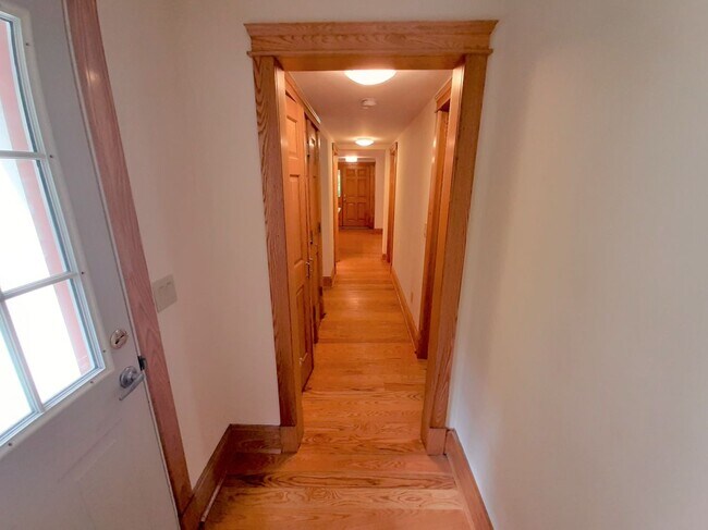 Photo - 201 S Aurora St Unidad 1