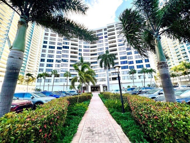 Photo - 3505 S Ocean Dr Unidad 619