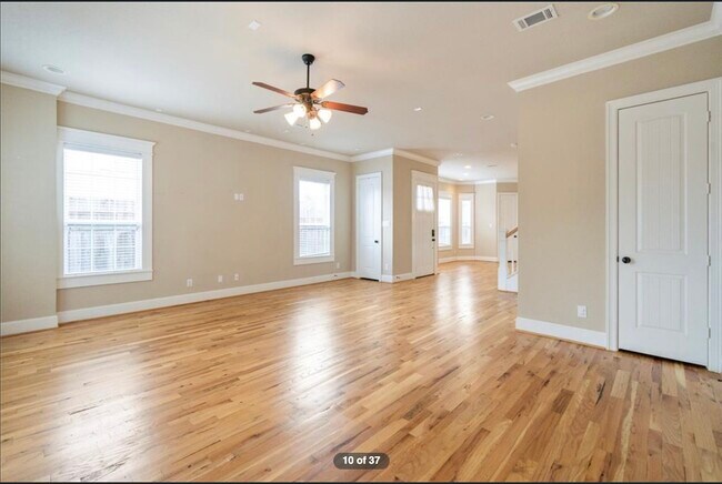 5523 Kansas St