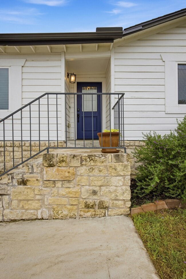 Photo - 5116 Heflin Ln