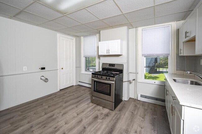 Building Photo - 8 Stow Ave Rental