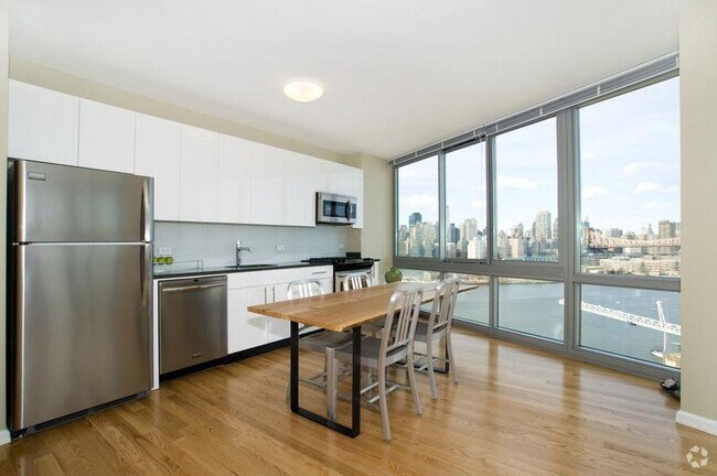 Building Photo - 1 bedroom in LONG ISLAND CITY NY 11109 Unit 16N Rental