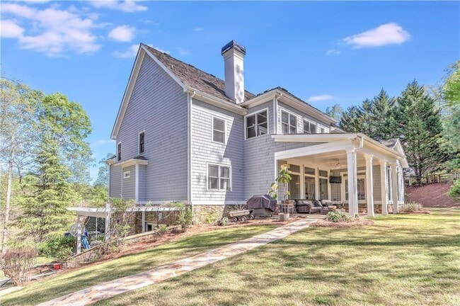 Photo - 215 6 Hills Ln