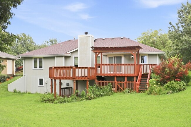 Photo - 3611 SW Red Hawk Ct