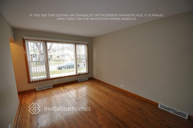 Photo - 5850 S Natchez Ave