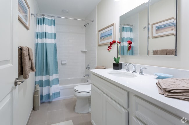 2BR,2.5BA -1700 SF Townhouse with Garage-Bathroom
