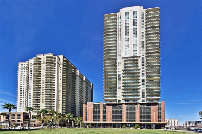 Photo - 1431 Riverplace Blvd Unidad 1610 Rental