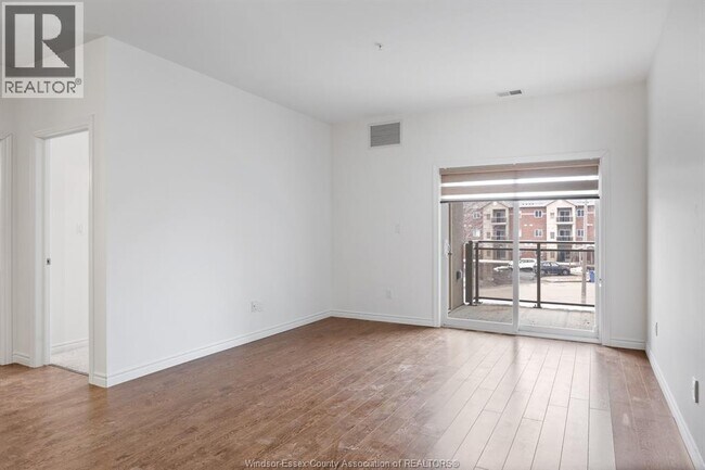 Photo - 1888 Westview 207 Unité 207