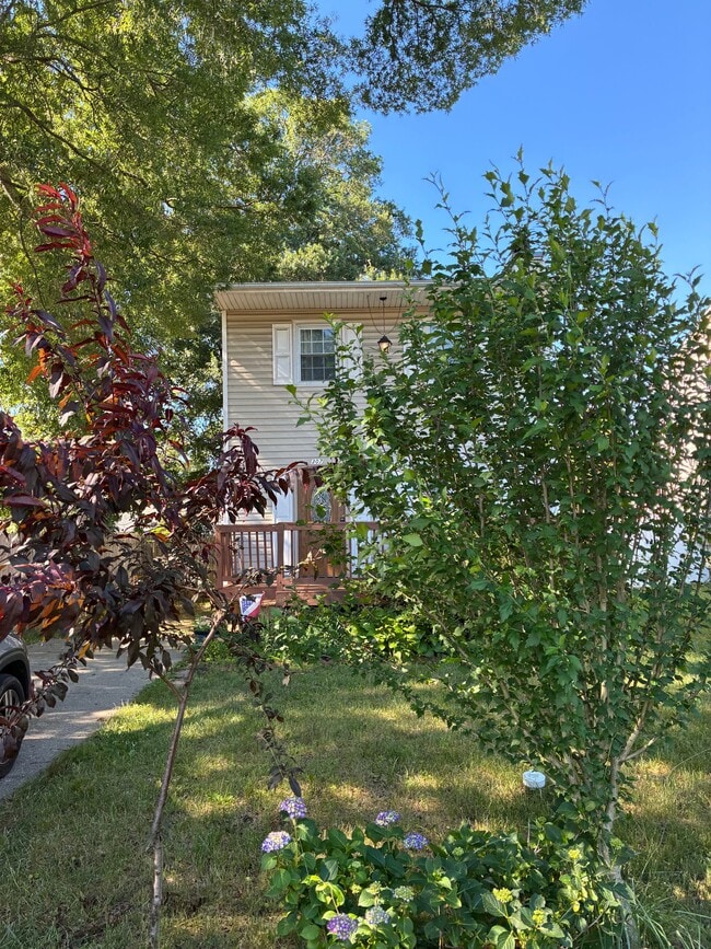 Photo - 307 Bayview Dr