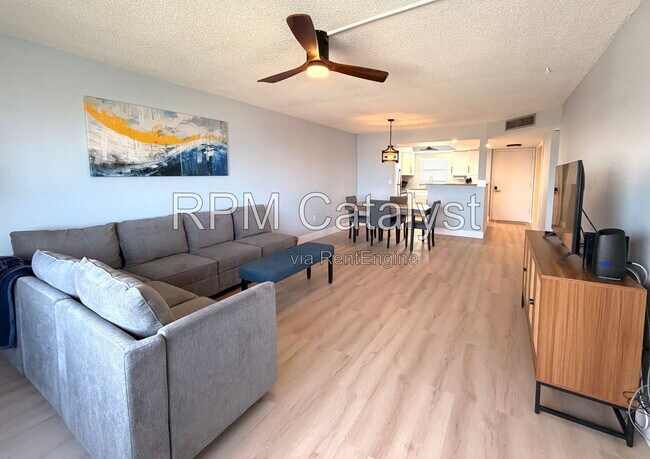 Photo - 4725 Cove Cir Unit Apartment 902