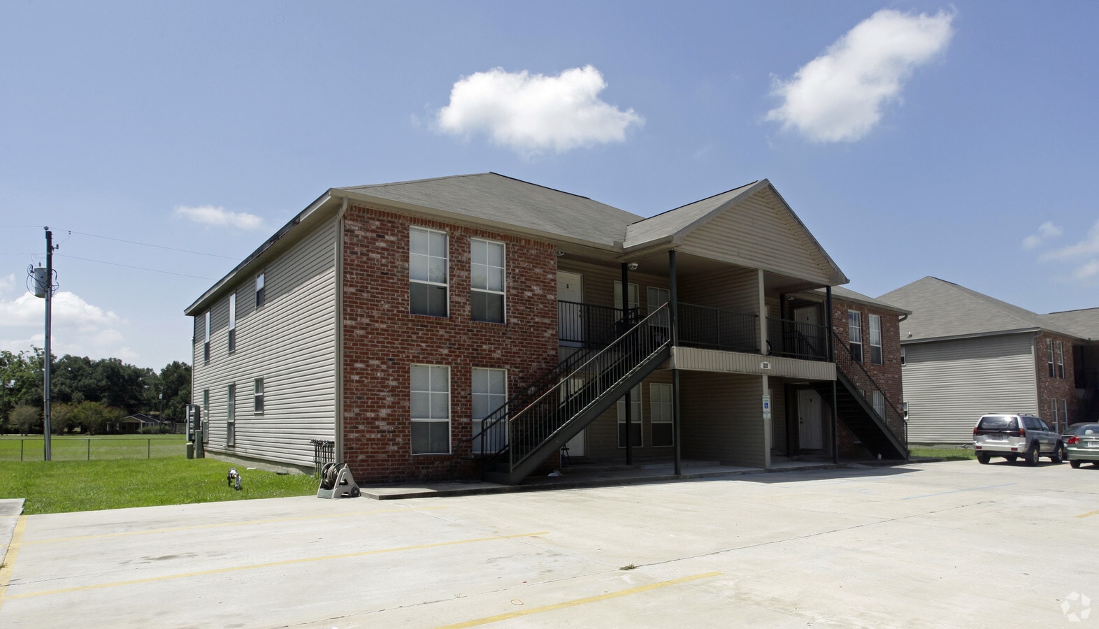 Photo - 9560 Angus Rd Apartments