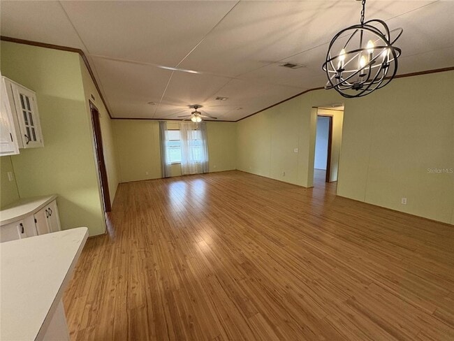 Photo - 616 Klickety Klak Ln