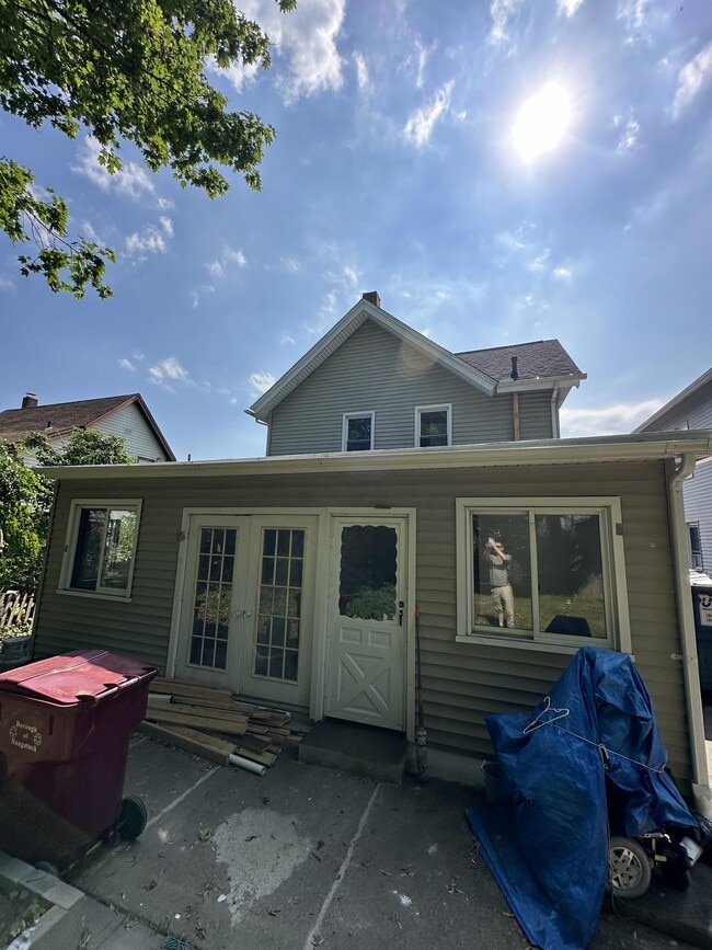Photo - 153 Ward St