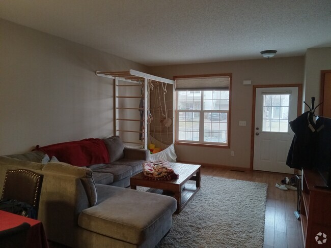 Building Photo - 928 Cole St Rental