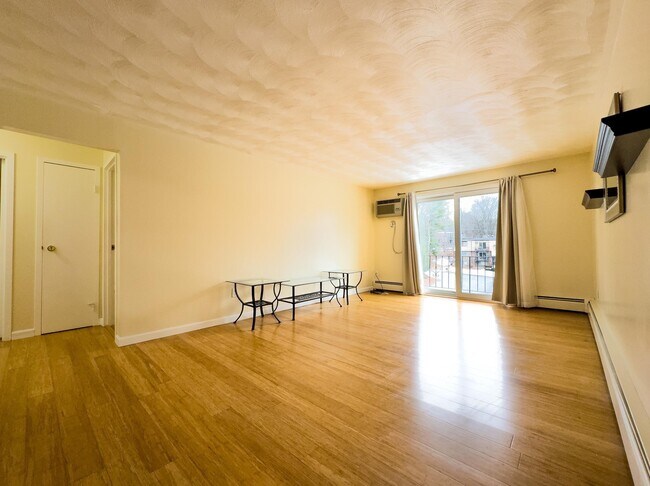 Photo - 13 Silvestri Cir Unit 23