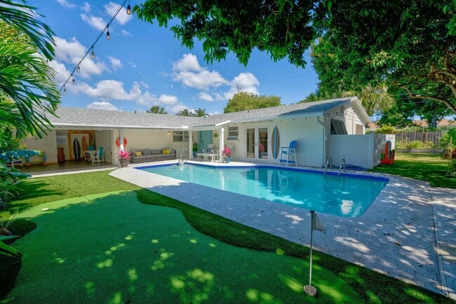 Photo - 547 Marlin Rd