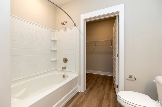 Hiker - 2BR,2BA