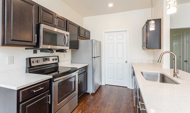 Avon Commons Apartment Homes
