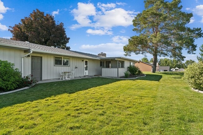 Photo - 10996 Willis Rd