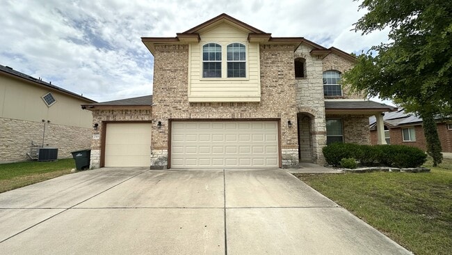 Photo - 2303 Scott Dr