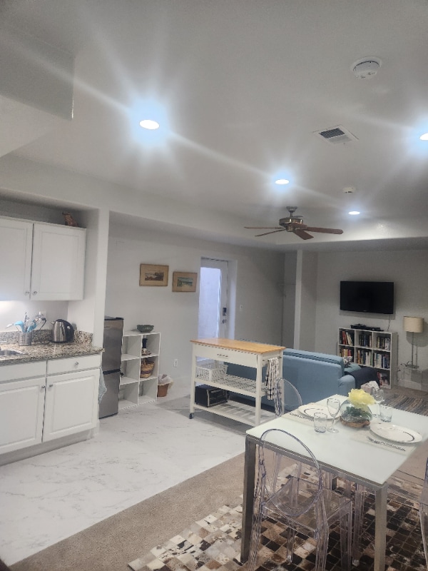 Photo - 362 Monroe St