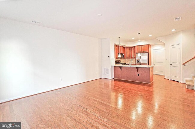 Photo - 13652 Endeavour Dr