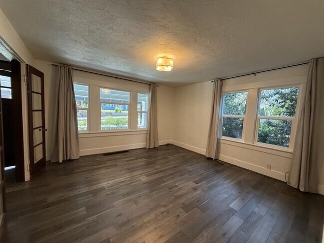 Photo - 8111 SW Capitol Hwy