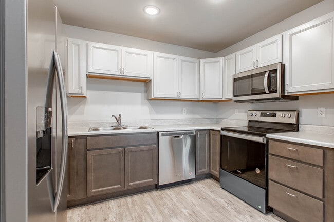 RWP20523-HDR - Moonlight Apartment Complex