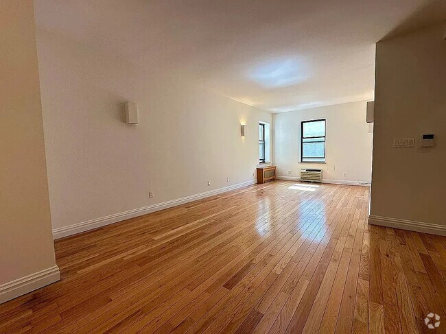 Building Photo - 101 E 116th St Unit 5G Rental