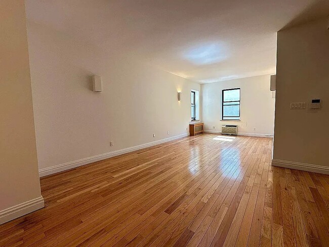 Photo - 101 E 116th St Apartamento Unidad 5G