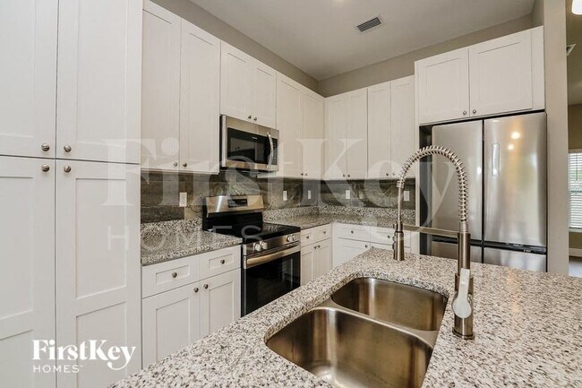 Photo - 2867 Tivoli Ave SE