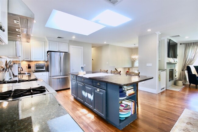 Photo - 28 Old Trail Rd