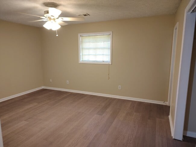 Photo - 2872 Leisure Springs Cir