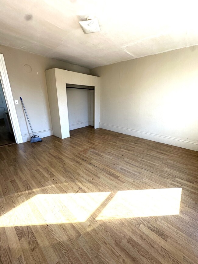 Photo - 1709 Walnut St Unit 2