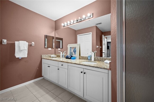 Photo - 1214 SW Santa Barbara Pl