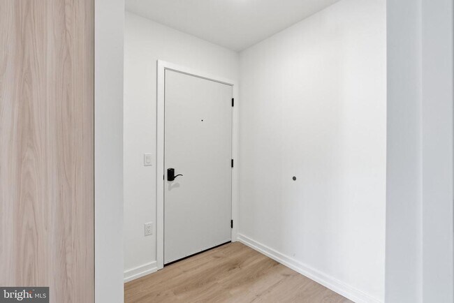 Photo - 209 New St Unit 5B