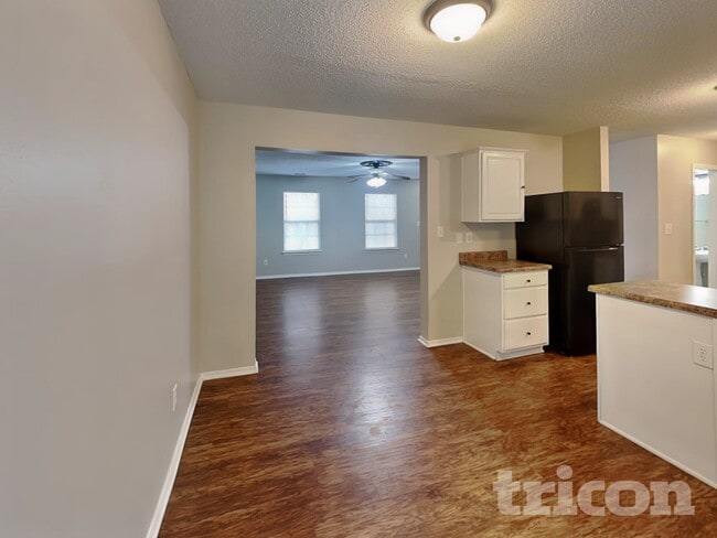 Photo - 3033 Winners Cir SW