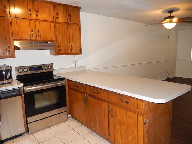 Photo - 2807 Botany Pl