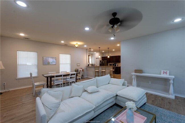 Photo - 1133 Oney Hervey Dr